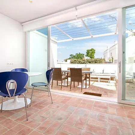 Les Terrasses B Private Rooftop Pool In Σπίτι διακοπών *